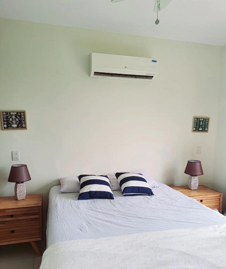 Residencia Em Condom, 1 Ou 2 Suites, Vista Para O Mar, Praia Do Curral, Ilhabela Bagian luar foto