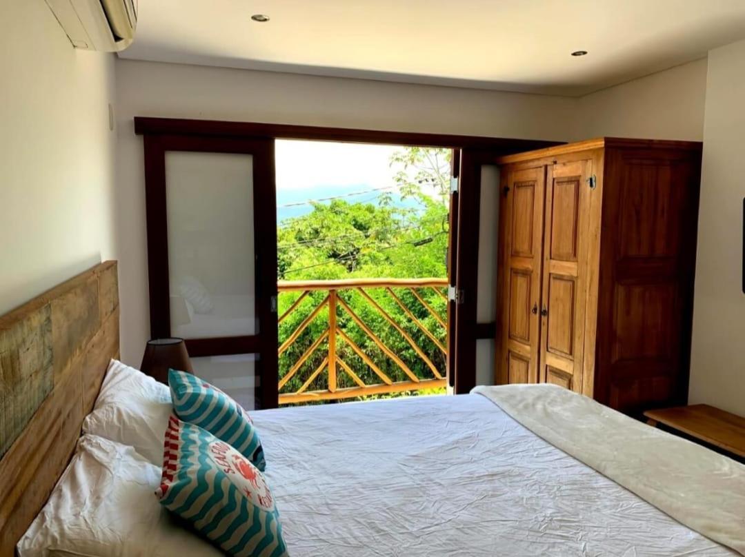 Residencia Em Condom, 1 Ou 2 Suites, Vista Para O Mar, Praia Do Curral, Ilhabela Bagian luar foto